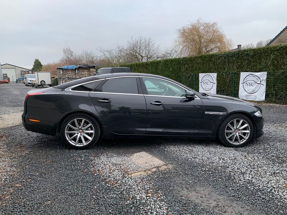 XJ V6 3.0 - 275 Diesel Luxe Premium Empattement Court A 2015 occasion 59310 Auchy-lez-Orchies