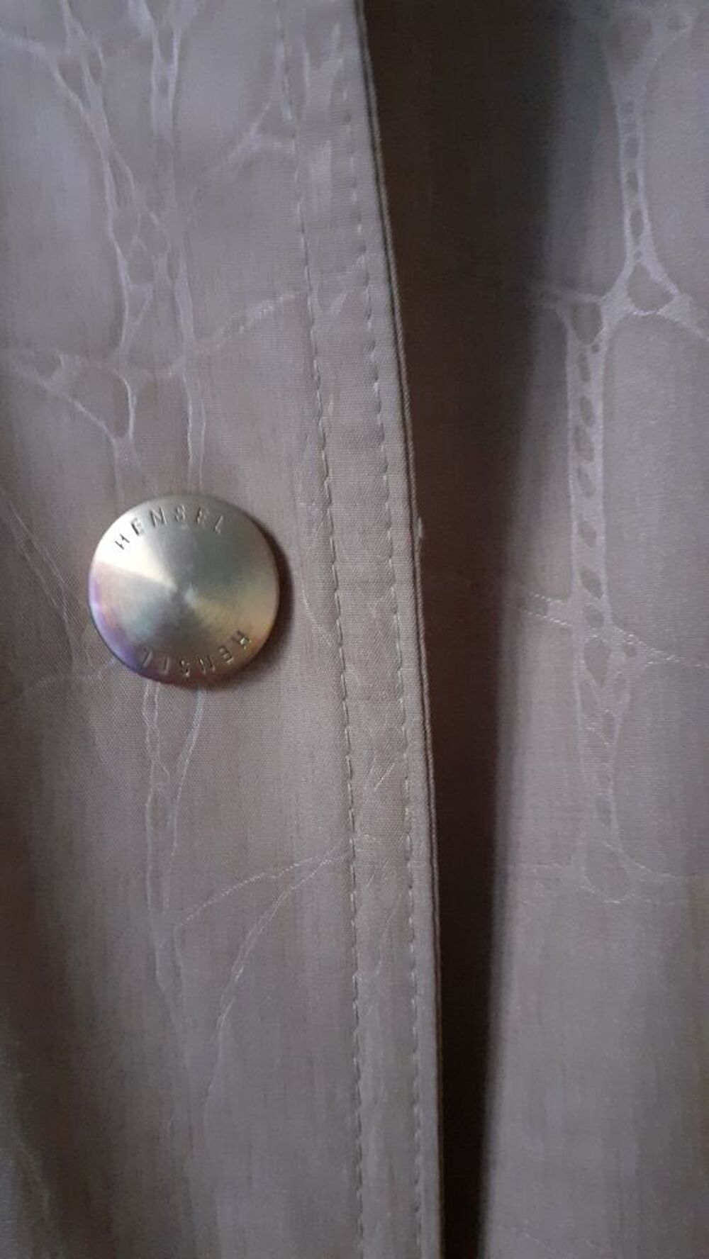 Imperm&eacute;able femme taille 46-48 V�tements