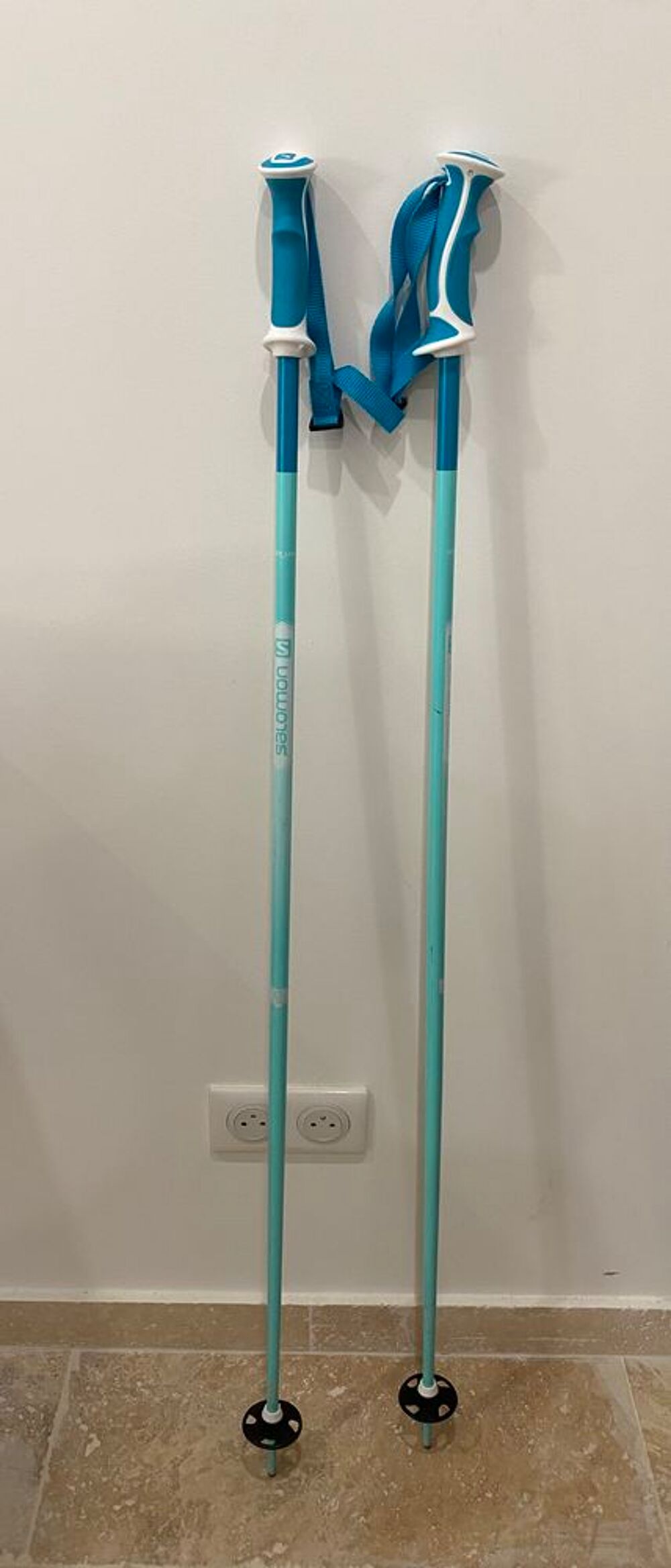 Lot skis Dynastar / b&acirc;tons Salomon/ housse Head Sports