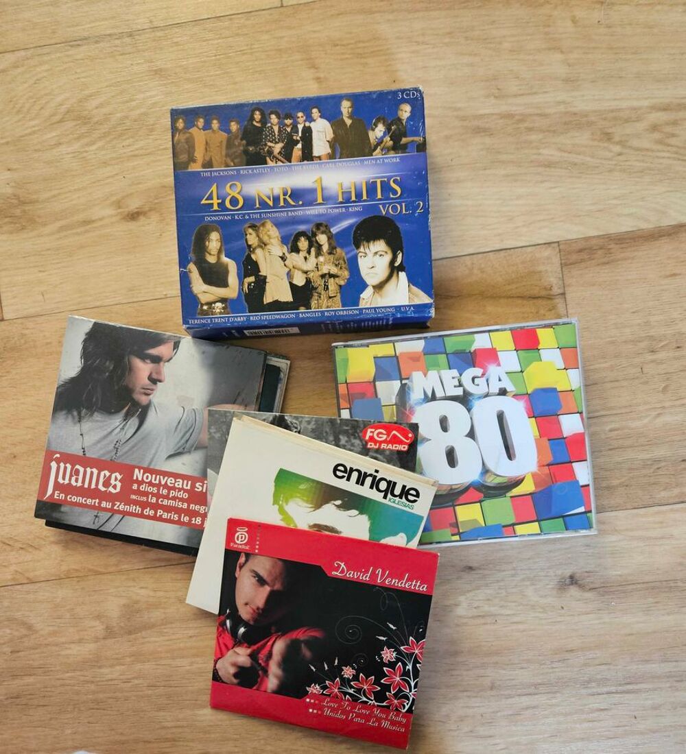 disque vinyles, cassettes audio CD et vinyles