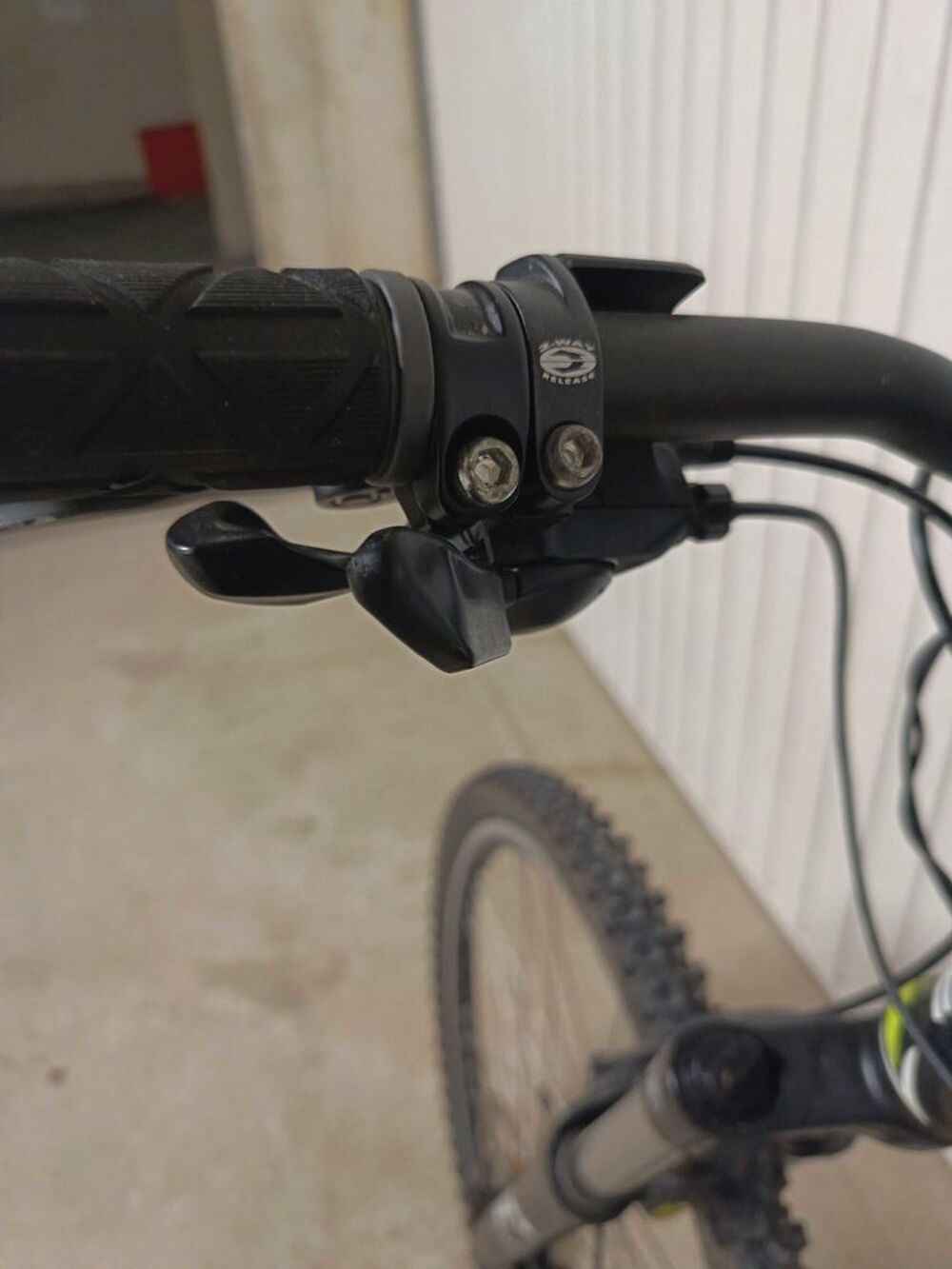 VTT Tout Suspendu Gitane Rocks. Freins hydrauliques. Taille L Vélos