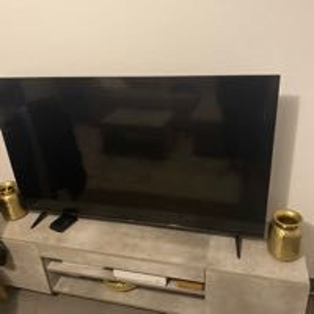 t&eacute;l&eacute;vision Photos/Video/TV