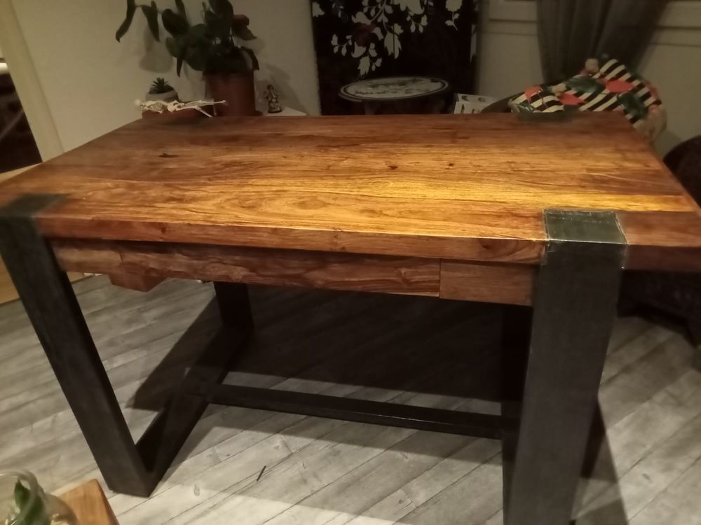 Beau bureau en bois massif de palissandre indonesien Meubles