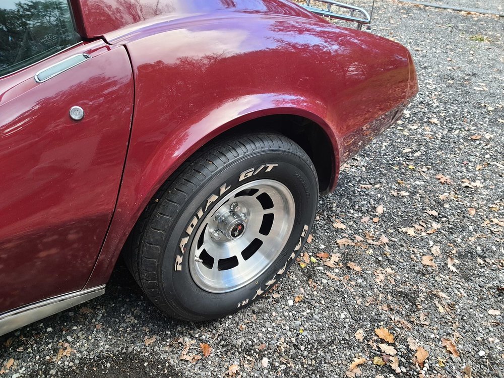 Corvette Coup&eacute; 1977 occasion 31330 Le Burgaud