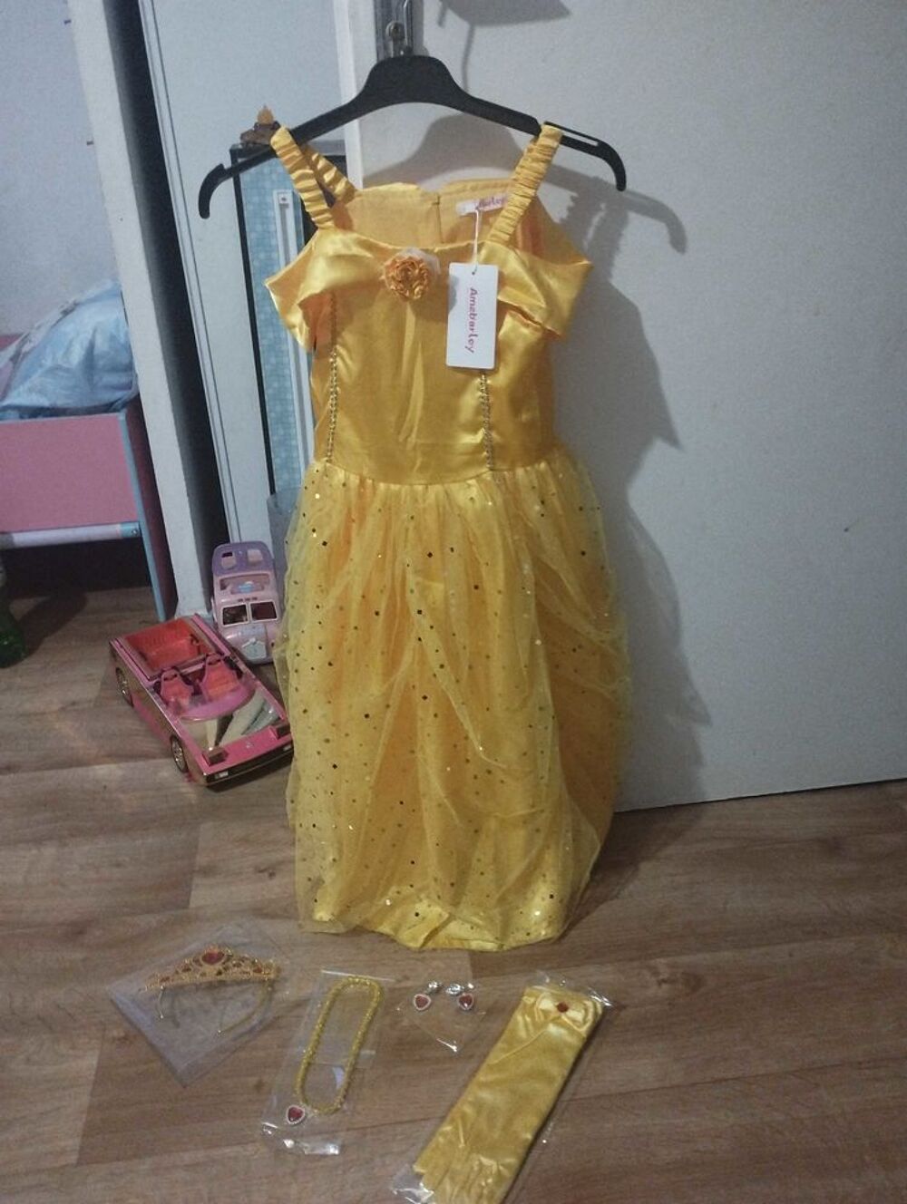 costume de la belle Vtements enfants