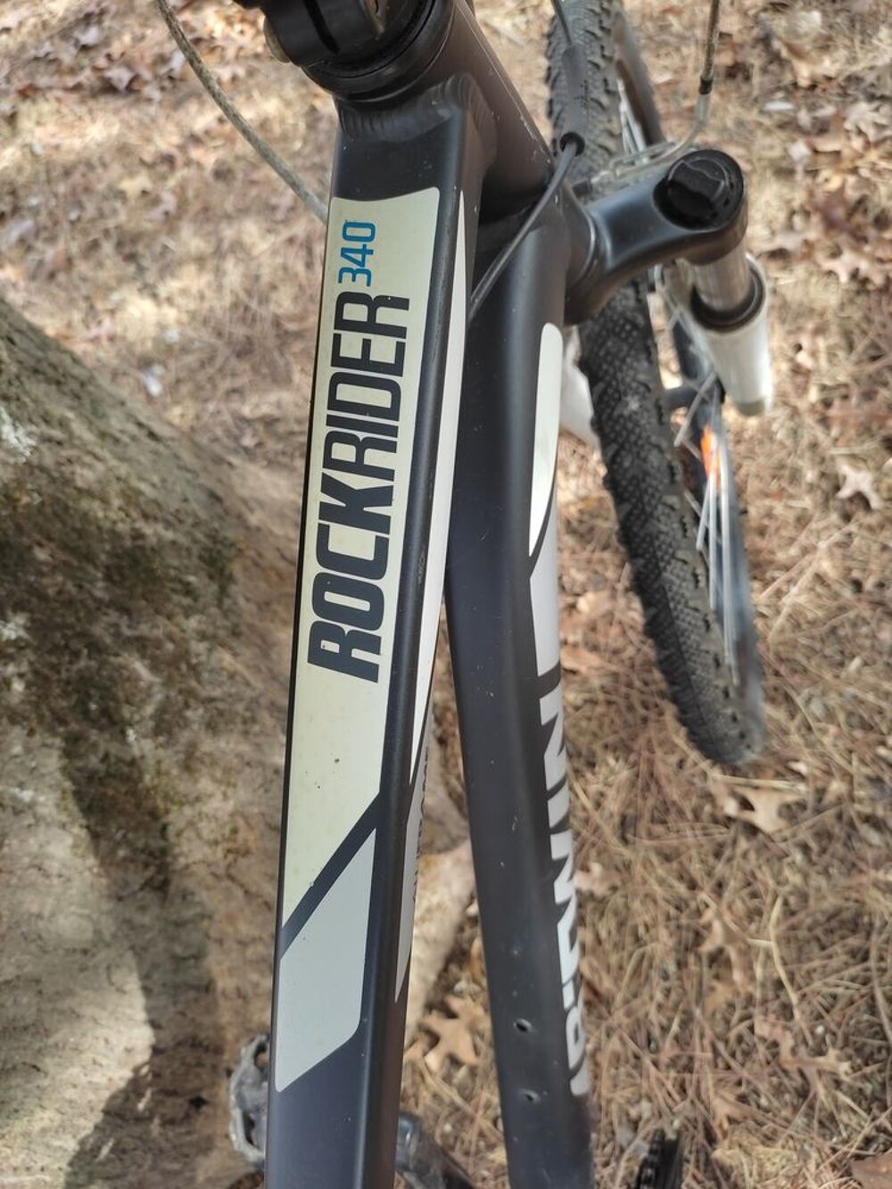 VTT ROCKRIDER 340 + Cordon de s&eacute;curit&eacute;/Sonnette/Lampe noctur Vélos