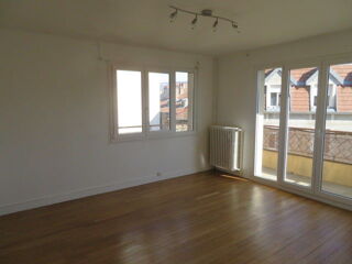  Appartement à louer 3 pièces 66 m²