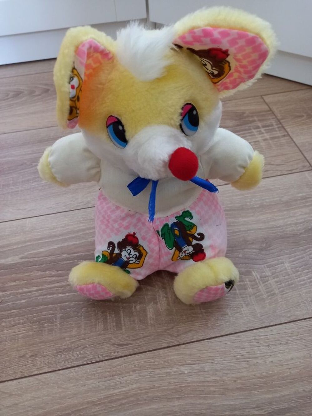 SOURIS PELUCHE ET TISSUS Jeux / jouets