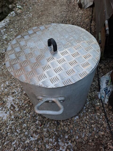 marmite 150 Montceaux-l�s-Provins (77)