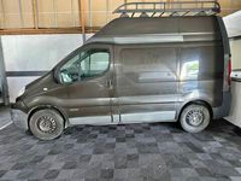 Trafic Renault II Fourgon L1H2 2.0 dCi 115 ch Rehauss&eacute; 3 pl 2008 occasion 95330 Domont