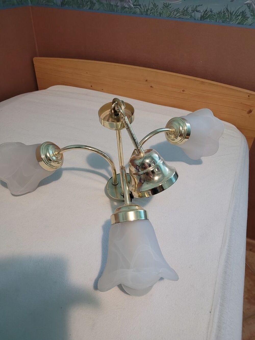 LUSTRE METAL DORE 3 TULIPES VERRE AVEC LES AMPOULES Décoration