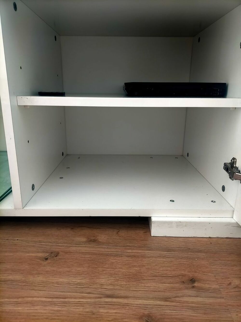 Salle &agrave; manger laqu&eacute; blanc et noir Meubles