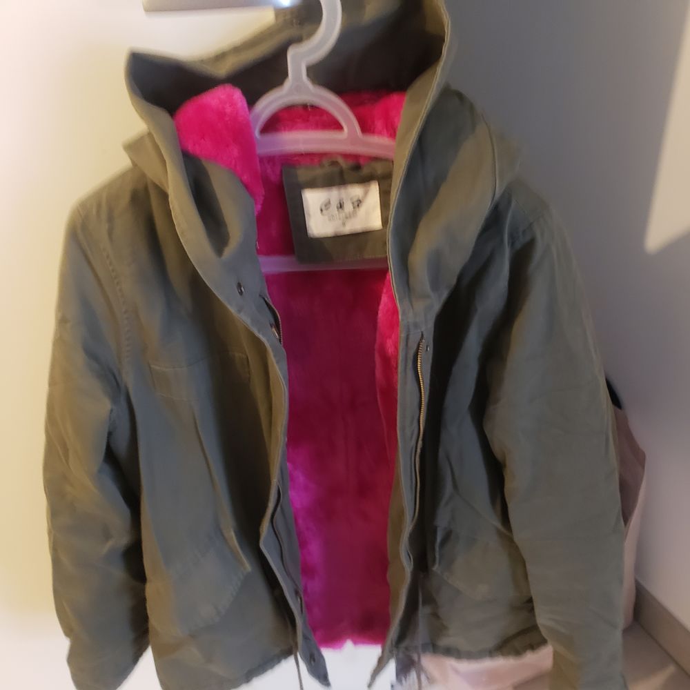 Karpa kaki femme Vêtements