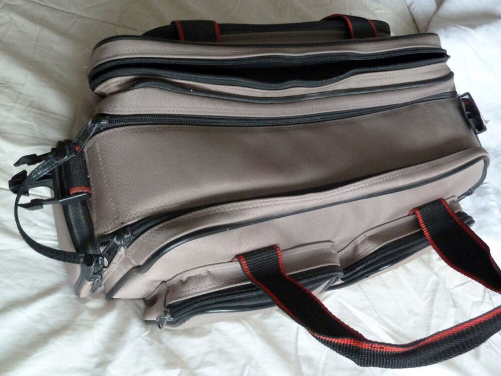 Sac Photo gris beige , multi poches. Photos/Video/TV