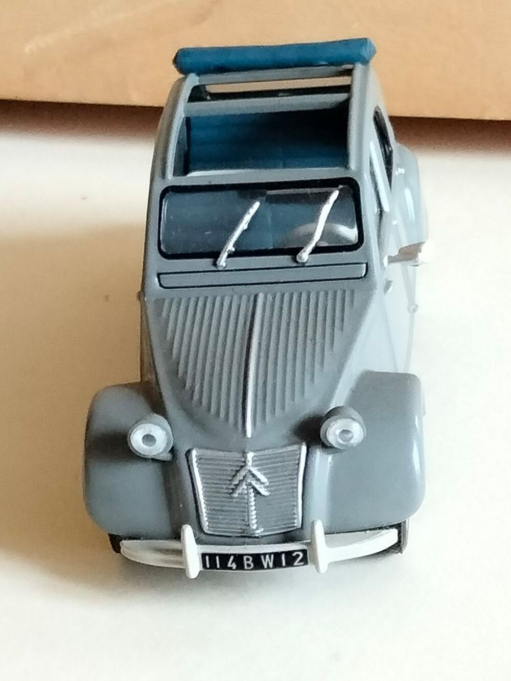 Citro&euml;n 2 cv&nbsp;; 1:43e 