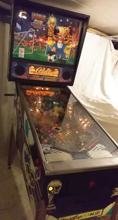 Recherche ancien jeu de bar caf  restaurer 1 Les Sables-d'Olonne (85)