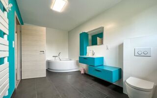  Villa � vendre 5 pi�ces 6300 m�
