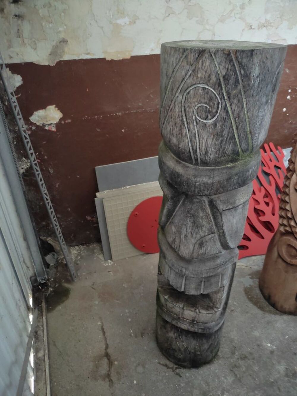 Totem bois tiki Décoration