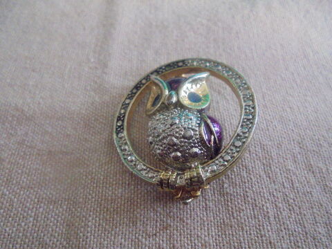 bijoux , broche chouette  en m�tal dor� et �maux 4 Romorantin-Lanthenay (41)