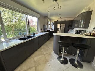  Maison à vendre 7 pièces 205 m²