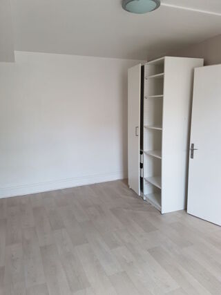  Appartement � louer 1 pi�ce 27 m�