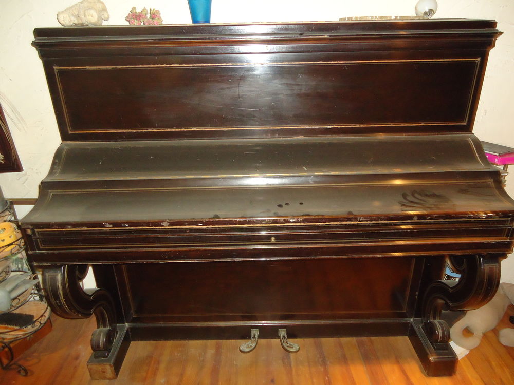 PIANO PLEYEL Instruments de musique