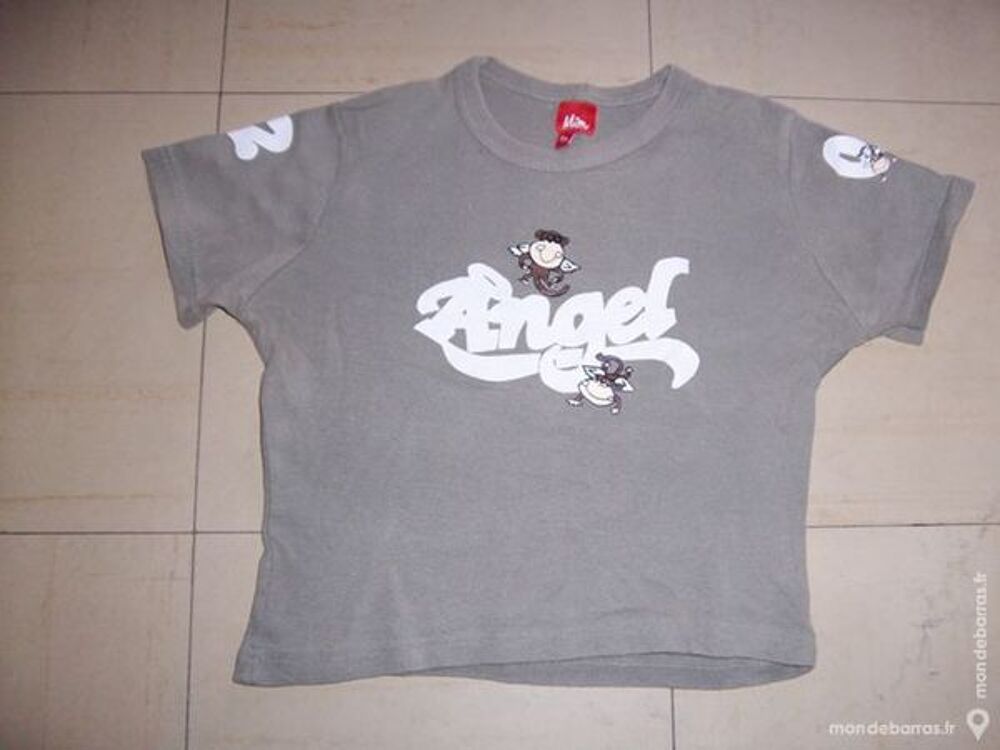 t-shirt Vêtements