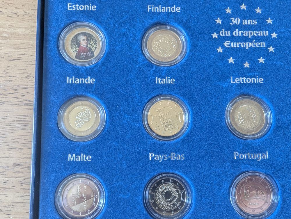 Coffret 30 em anniversaire drapeau europ&eacute;en pi&egrave;ces 2 euros 