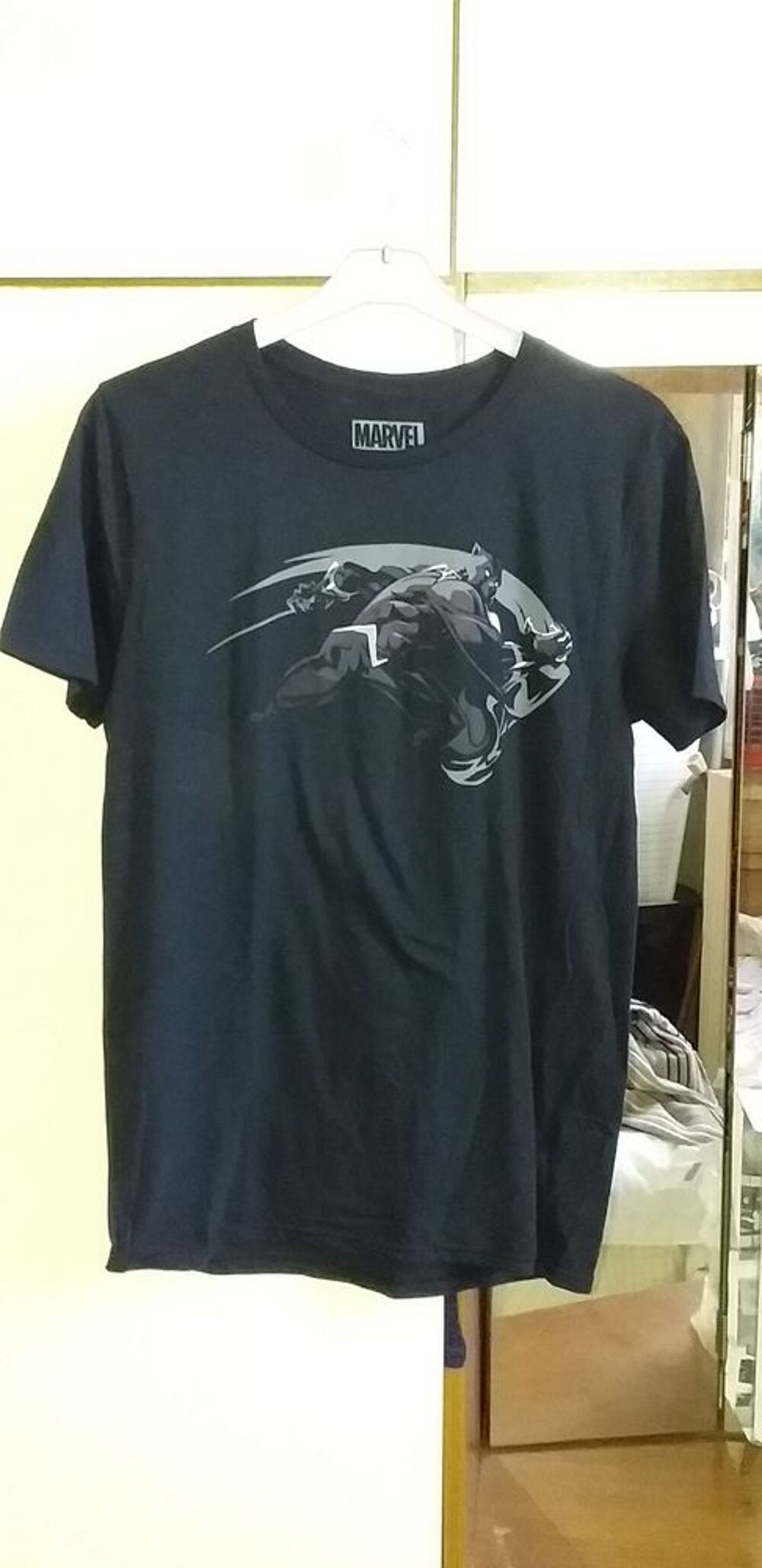 Tee shirt marvel black panthere t42 L 9€ Vêtements