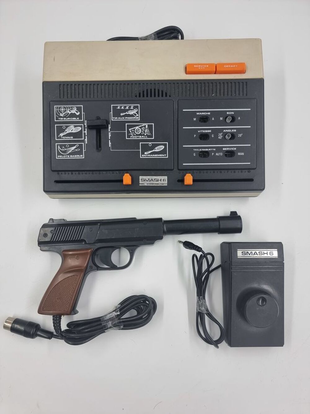 Console Megavox Smash avec 1 manette et 1 pistolet Consoles et jeux vidéos