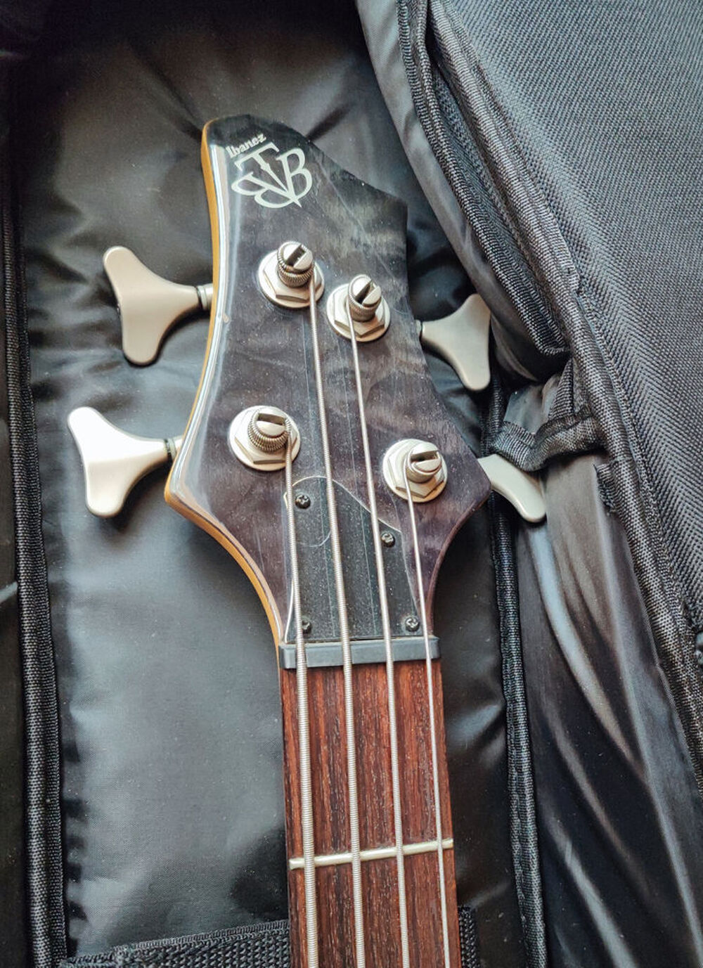 Basse active Ibanez 4 cordes Instruments de musique
