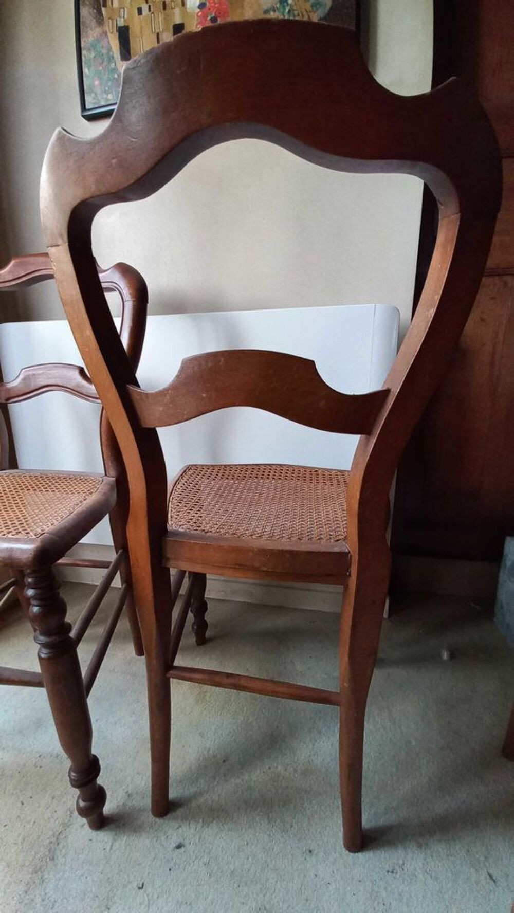 Chaises anciennes avec assise cann&eacute;e Meubles