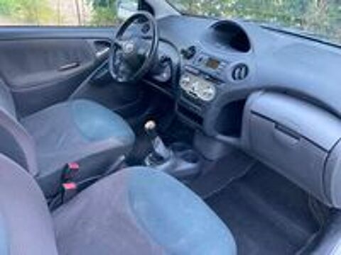 Yaris 1.0 - 69 VVT-i Limited Edition 2003 occasion 06330 Roquefort-les-Pins