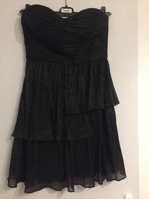 ROBE MANOUKIAN LAME GRIS COURTE T. 42 12 Saint-Genis-Laval (69)