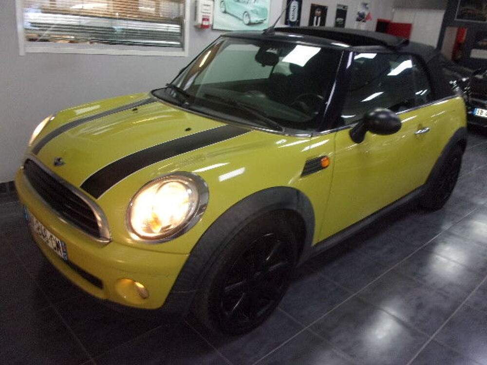 One Cabriolet 1.6i - 98 Pack Salt 2010 occasion 13821 La Penne-sur-Huveaune