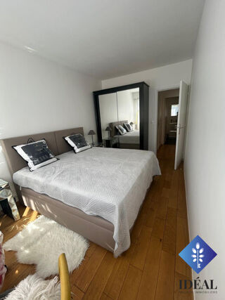 Appartement à louer 3 pièces 94 m²