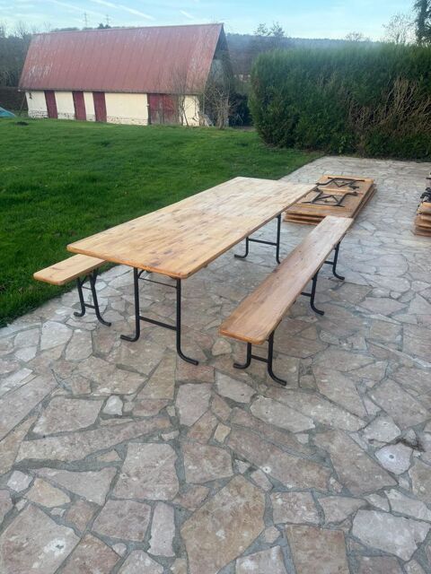 Table de brasserie bancs en bois 3 pieds pliants festival
200 Cond�-sur-Risle (27)