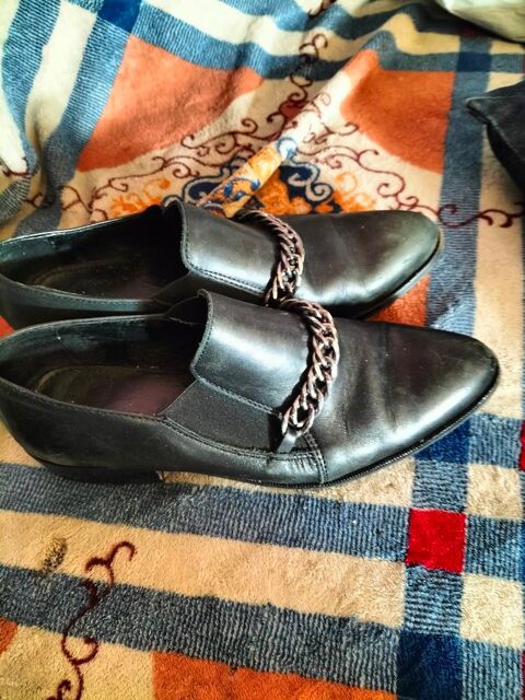 Mocassins cuir Eram pointure 38 très bon état 8 Cachan (94)