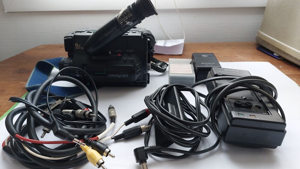 Sony Handicam HI8 Photos/Video/TV