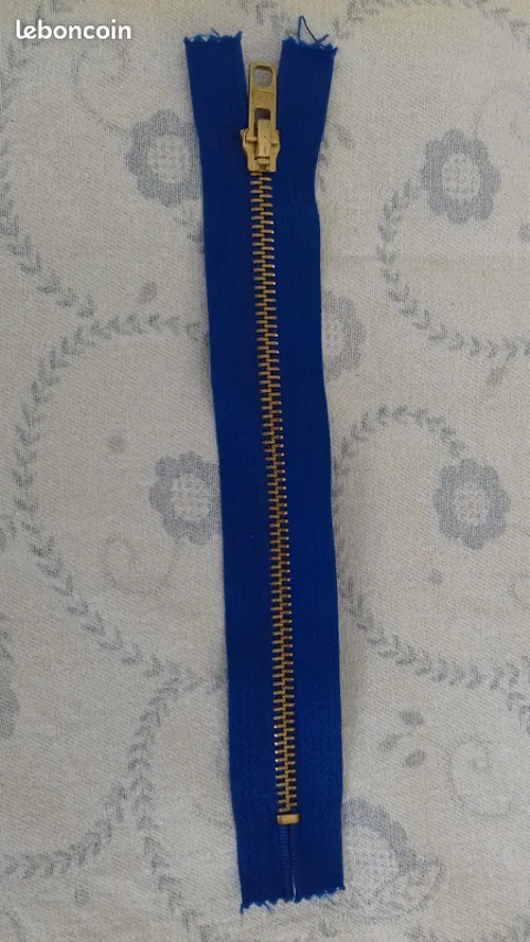 170 fermetures eclair bleu ciel 20cm- 30 Marignane (13)