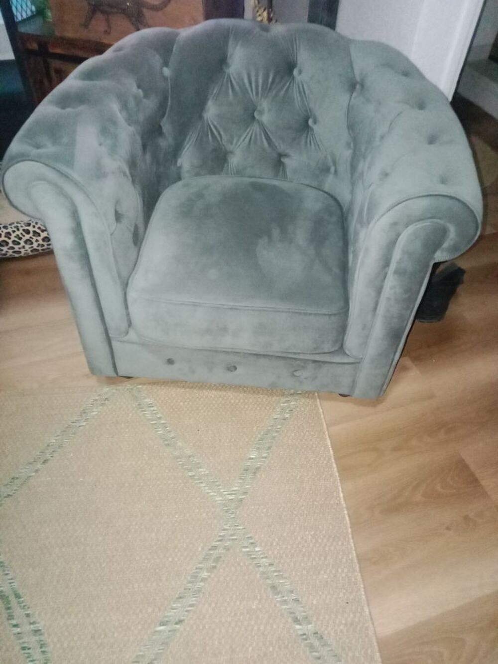 Canap&eacute; et 2 fauteuils Chesterfield Meubles