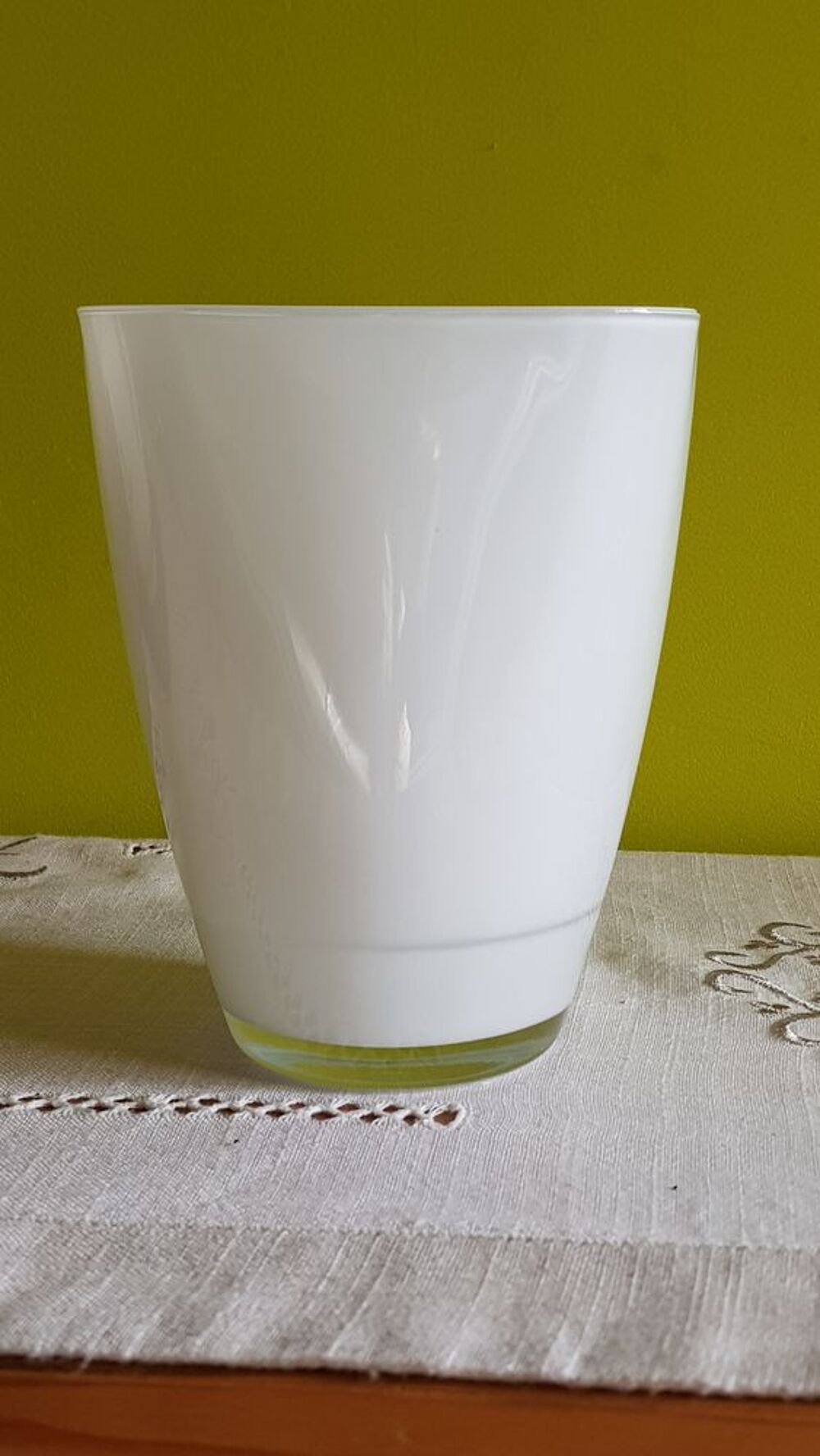 Vase carr&eacute; blanc hauteur 17 cm Dcoration