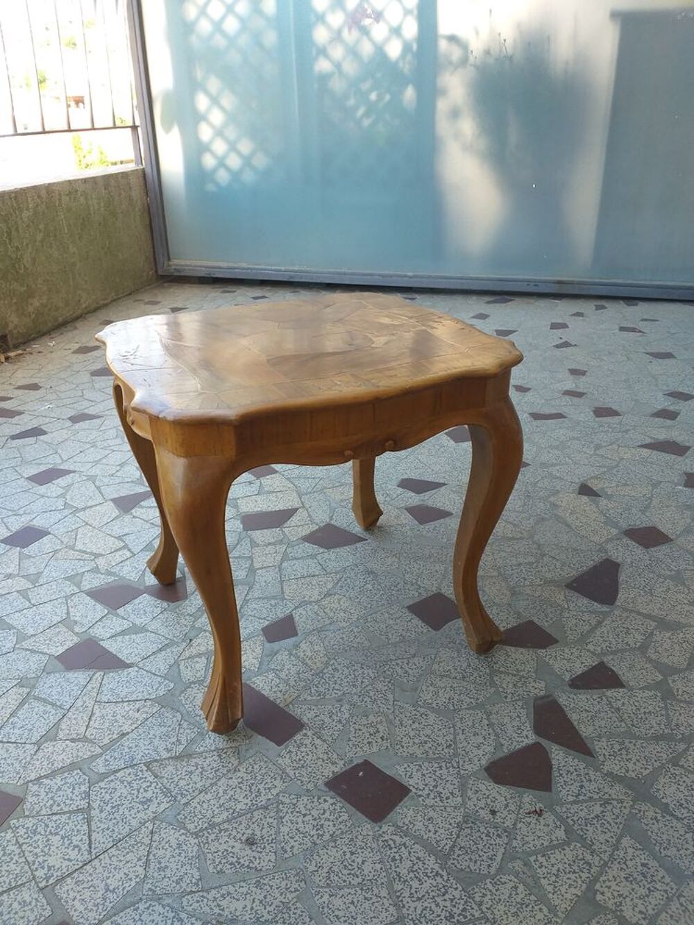 Petite table d'appoint rectangulaire Louis XV Meubles