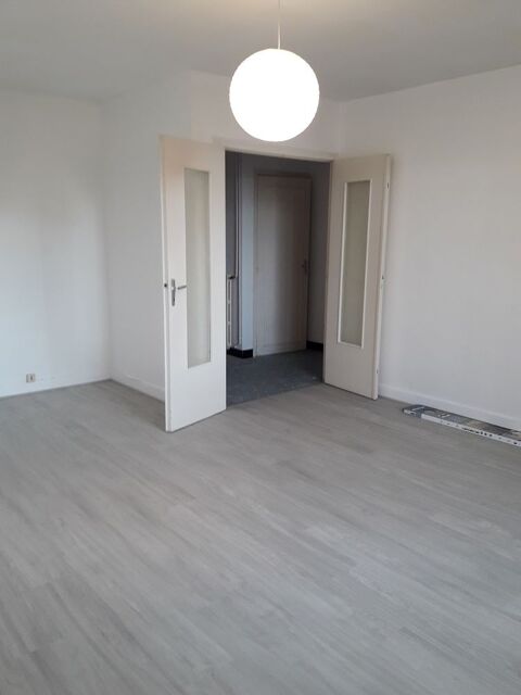  Appartement  louer 1 pice 40 m