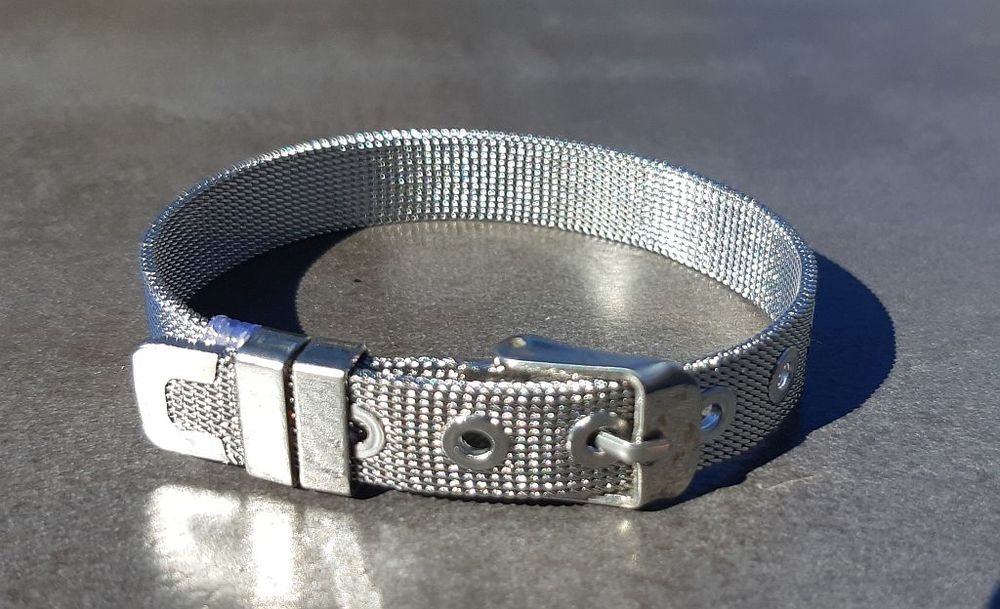 Bracelet ceinture large en mailles souples et ajustable Bijoux et montres