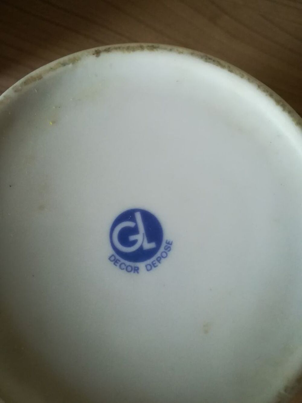 2 MUGS (GL, d&eacute;cor d&eacute;pos&eacute;) 
Cuisine