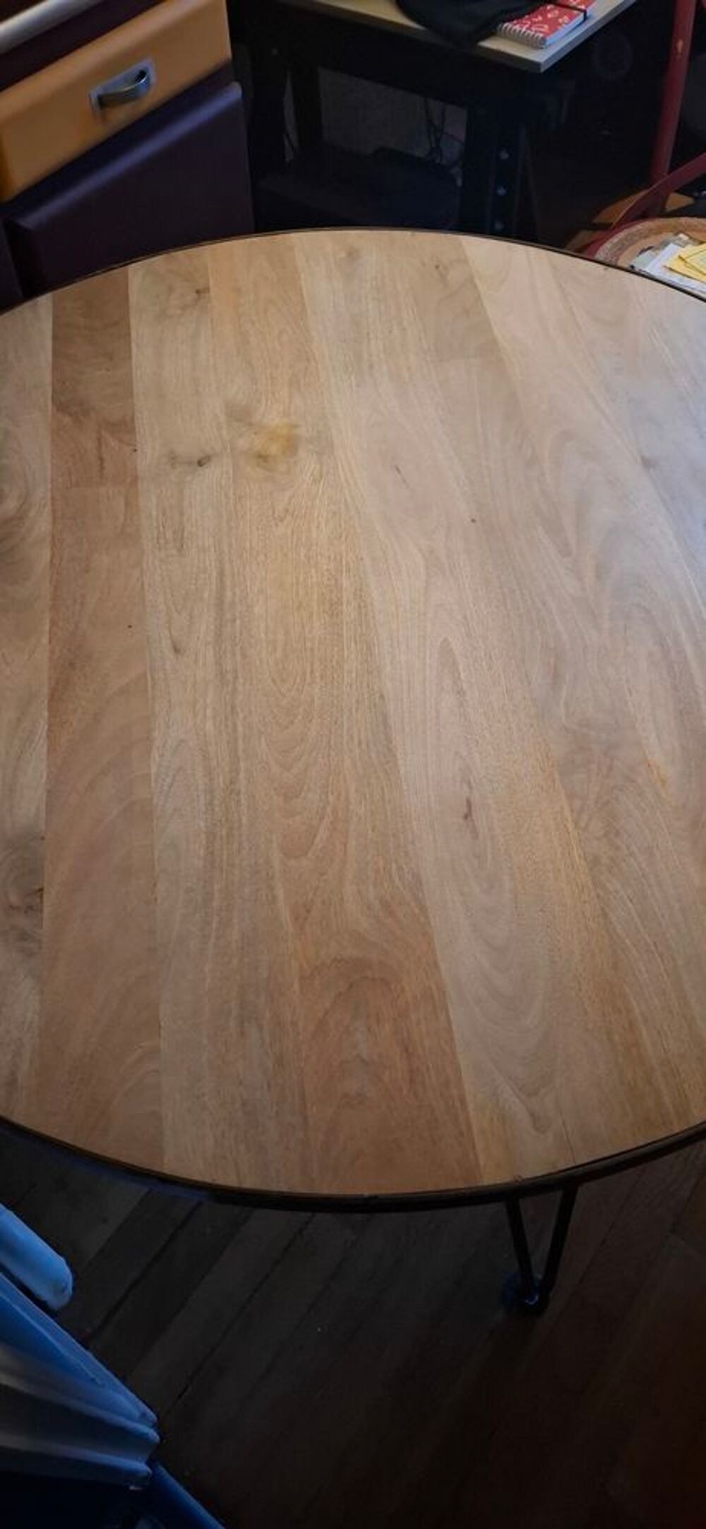 magnifique table ronde en bois de manguier Meubles