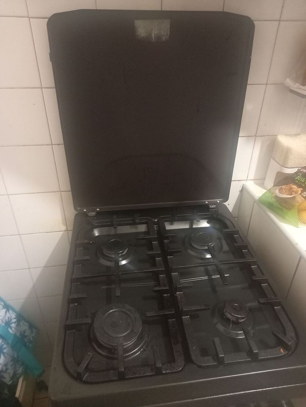 Canap&eacute; gazini&egrave;re table Electroménager