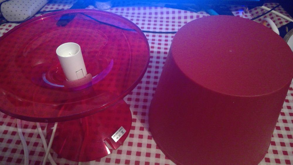 LAMPE IKEA ROUGE Décoration