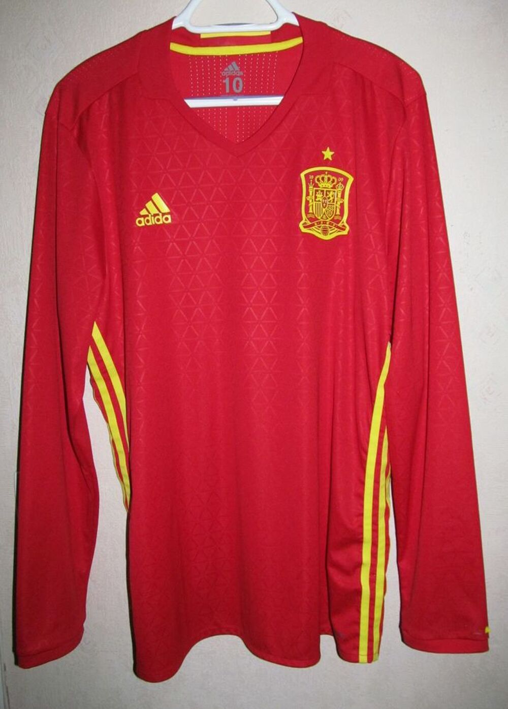 Maillot Adidas Espagne 2016 (manches longues, avec d&eacute;faut) V�tements